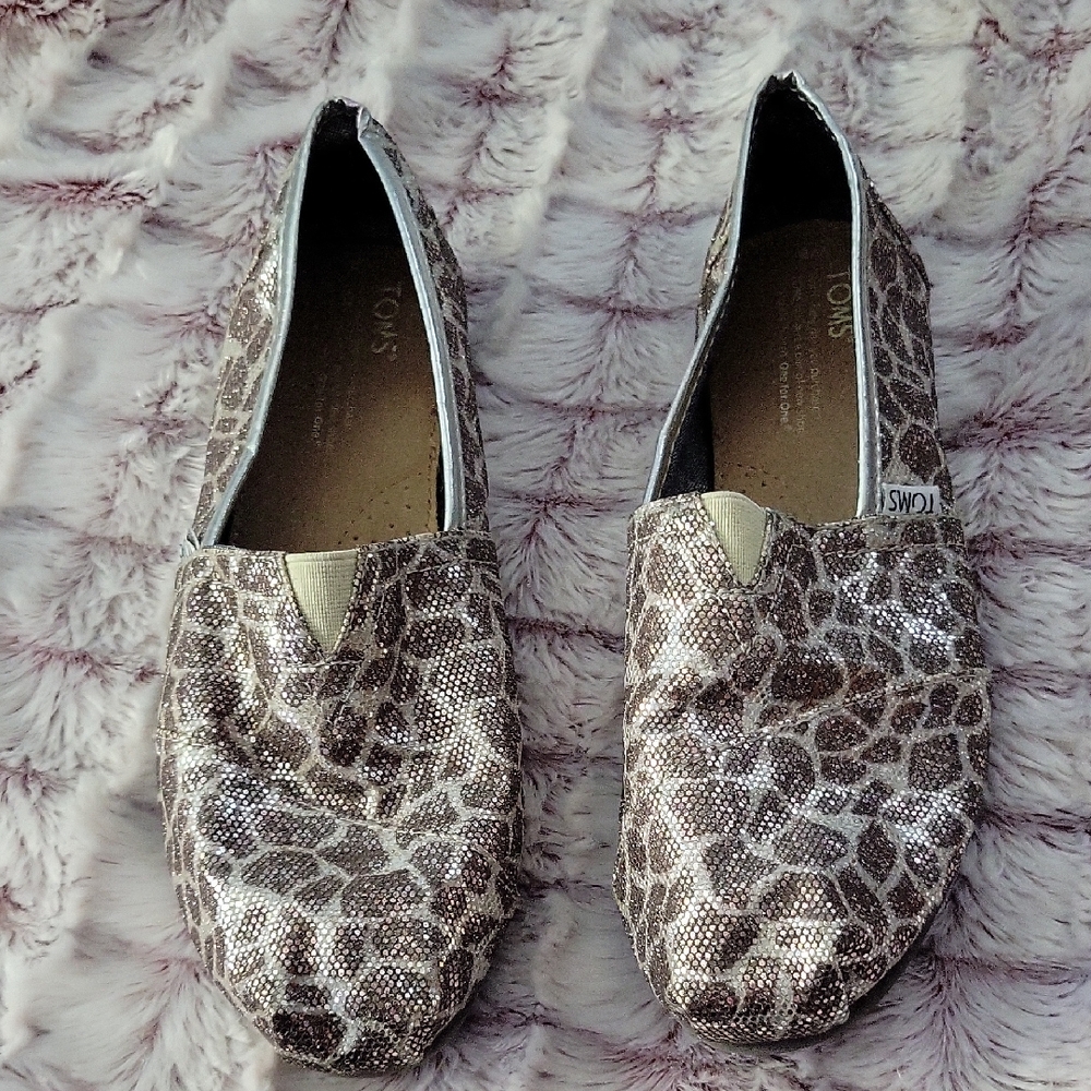 TOMS Women’s Glitter Sequin Metallic Giraffe Print Square Toe SlipOn Flats Size8